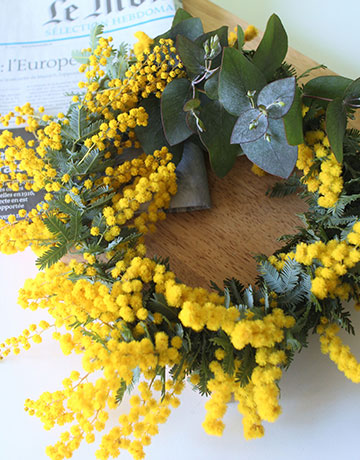 ふわっふわのミモザを飾りたい！ミモザリース